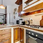 Bdc - Egeria 3-Bdr Huge Apartment